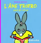 L'âne Trotro fait du vélo vignette